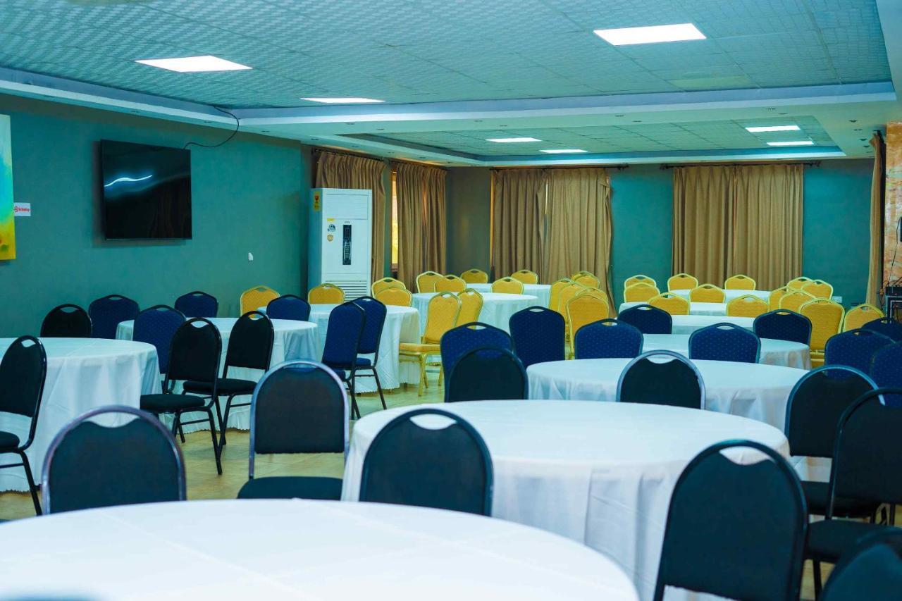 Midindi Hotel Accra Exterior photo